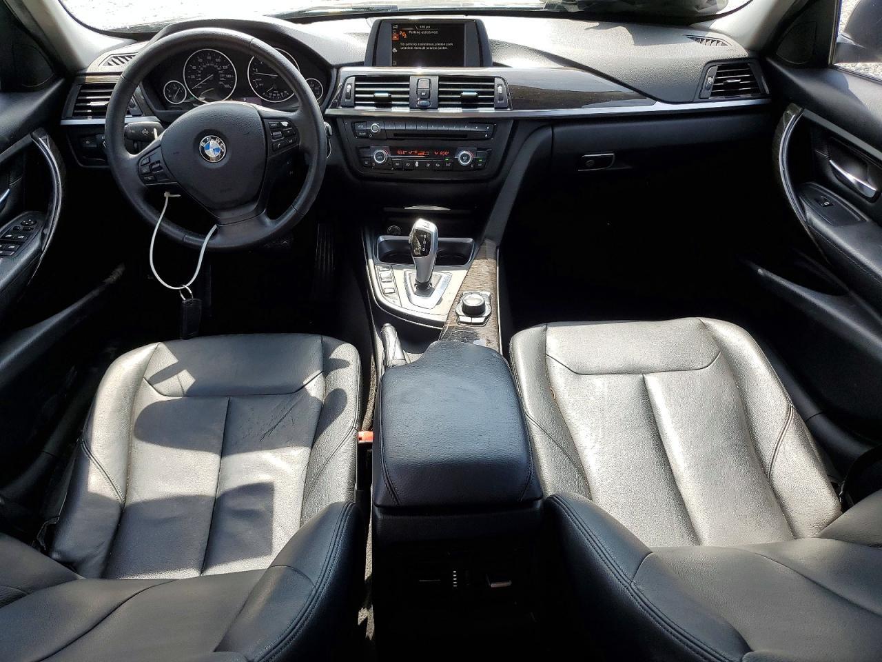 2015 BMW 320 I - zdjęcie 8