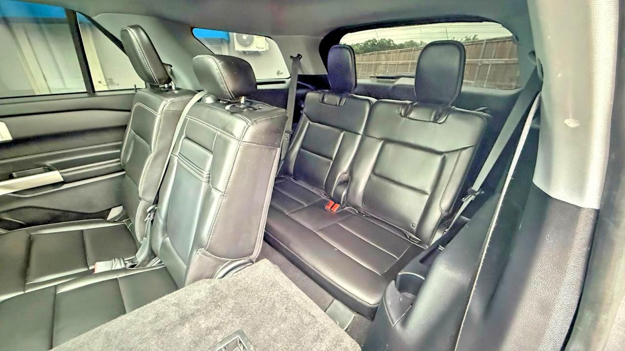 2022 Ford Explorer Xlt - zdjęcie 12