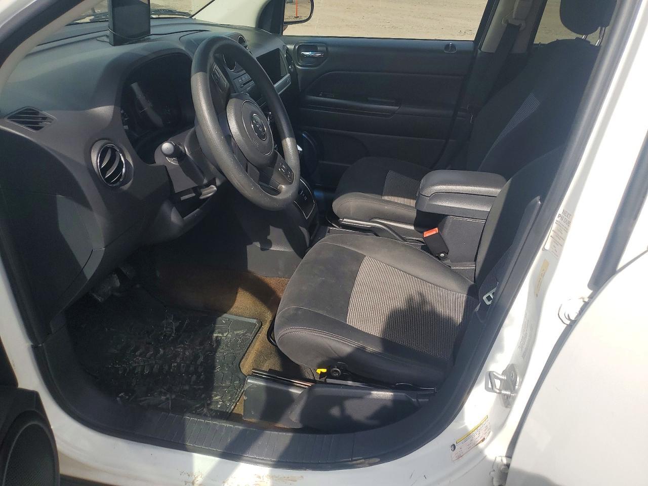 2014 Jeep Compass Sport - zdjęcie 7