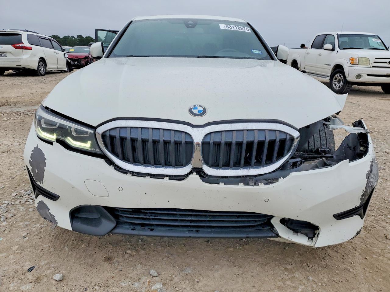 2020 BMW 330I - zdjęcie 5