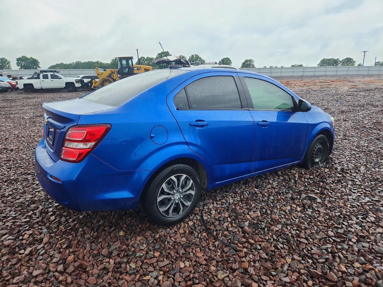 2017 Chevrolet Sonic Ls - zdjęcie 3