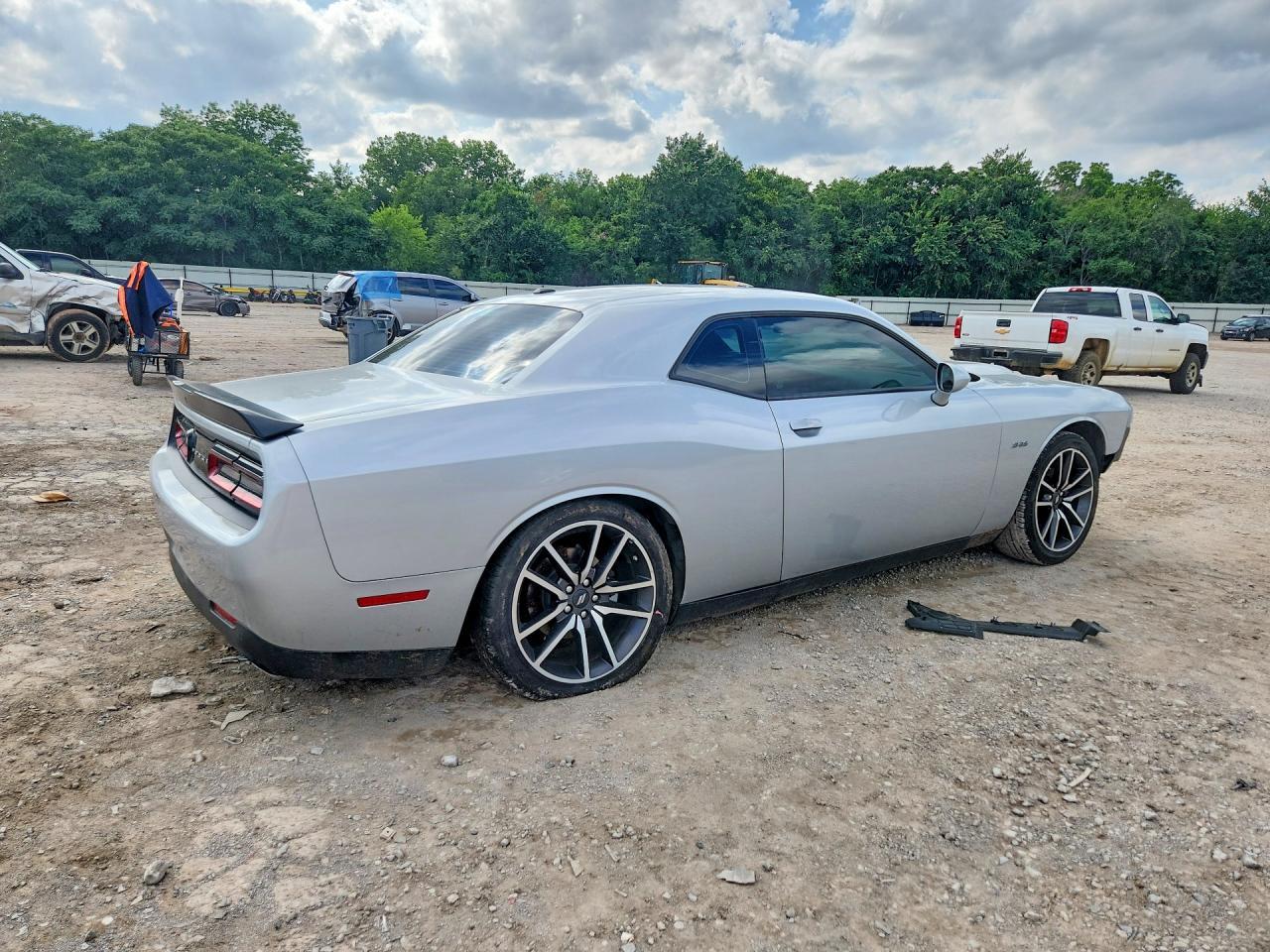 Dodge Challenger - zdjęcie 3