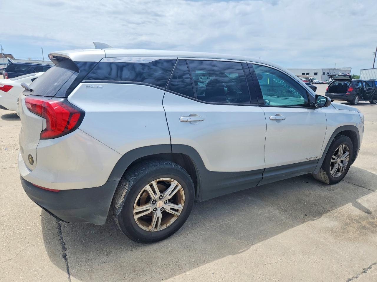 2020 GMC Terrain Sle - zdjęcie 3