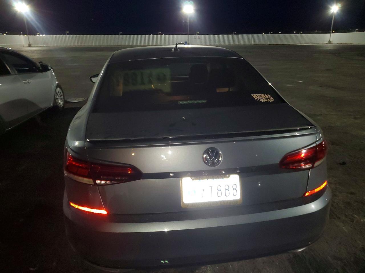 2020 Volkswagen Passat R-Line - zdjęcie 6