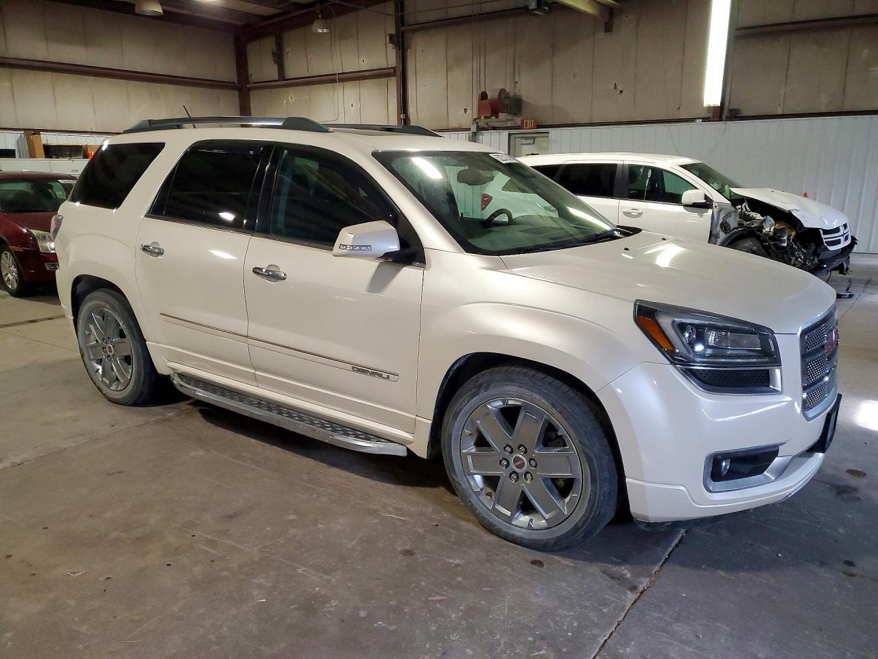 2014 GMC Acadia Denali - zdjęcie 4