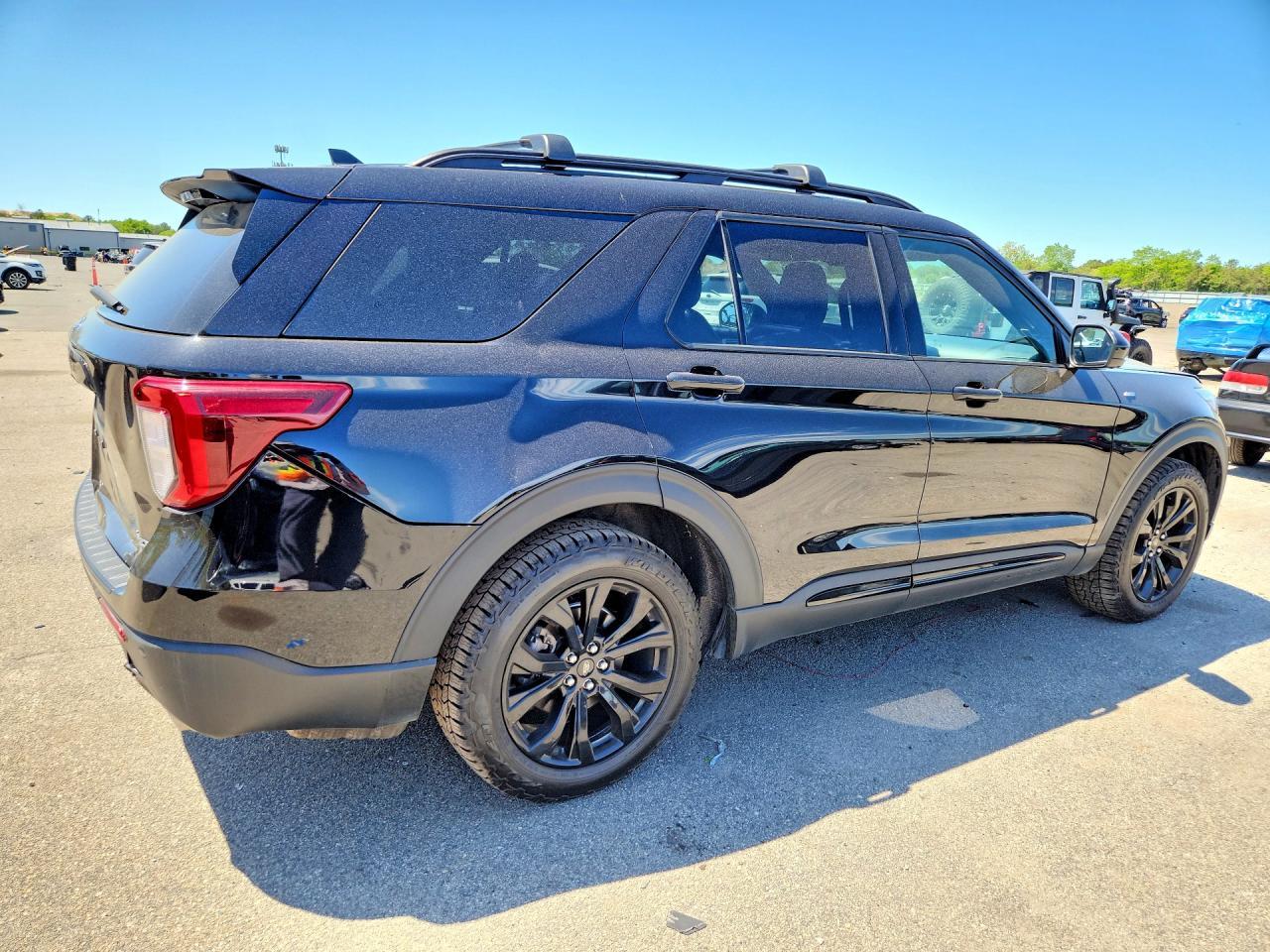 2023 Ford Explorer St-Line - zdjęcie 3