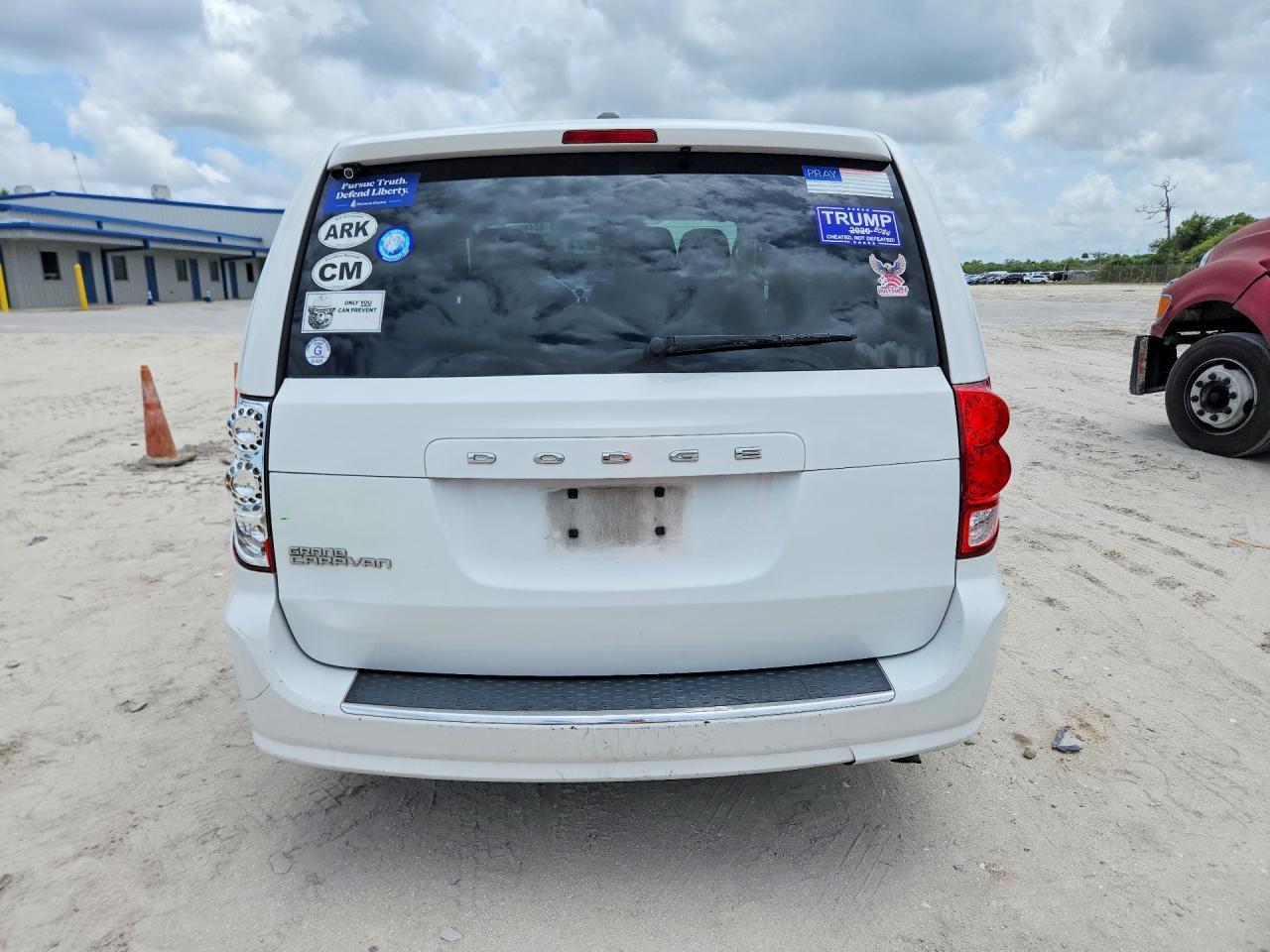 2017 Dodge Grand Caravan Se - zdjęcie 6