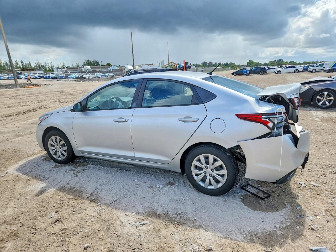 2019 Hyundai Accent Se - zdjęcie 2