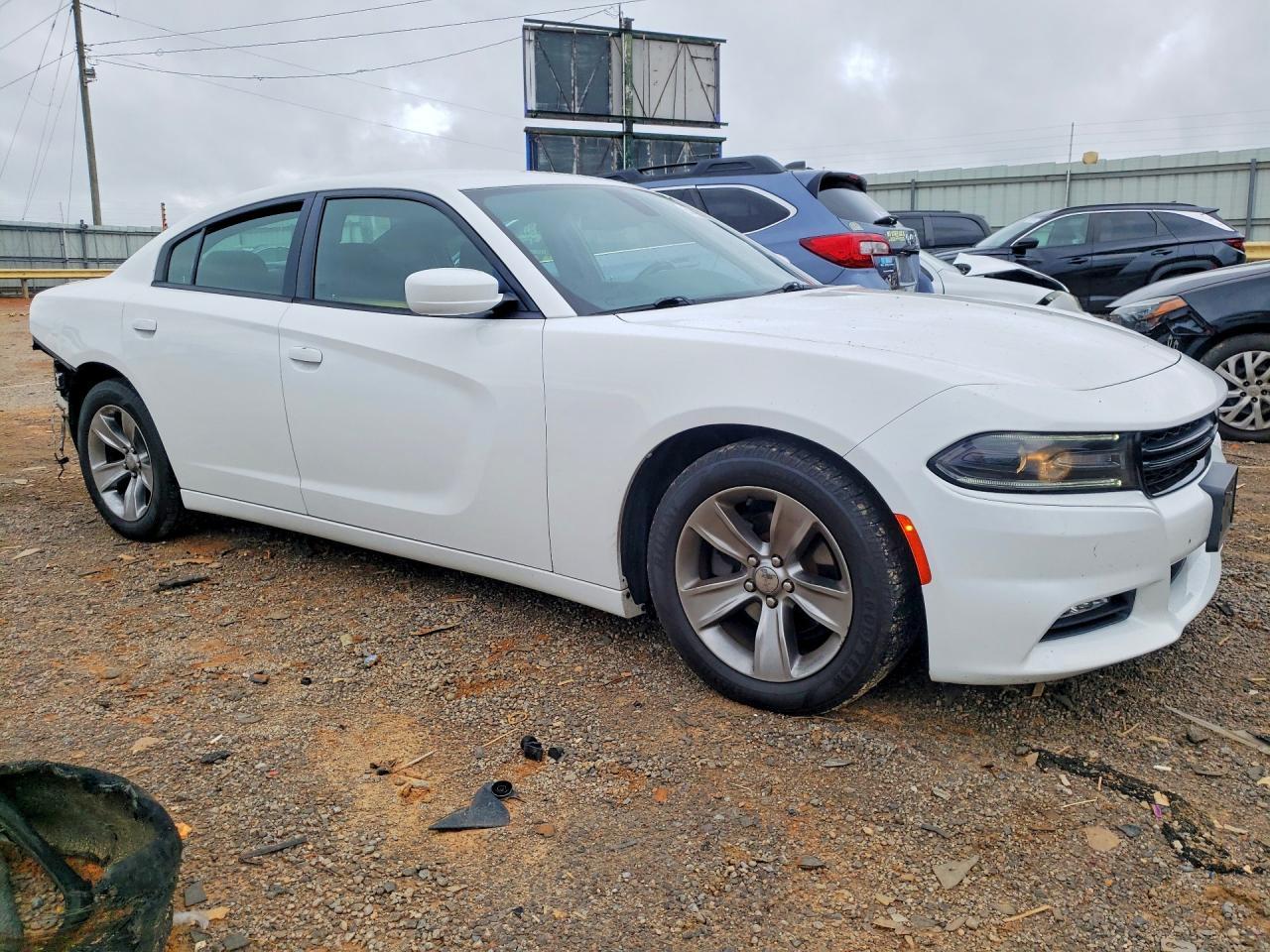 2016 Dodge Charger Sxt - zdjęcie 4