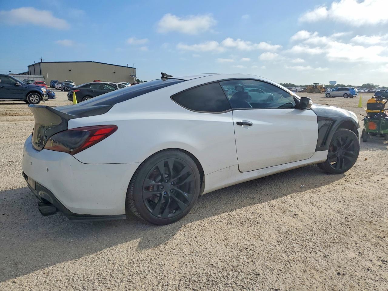 2015 Hyundai Genesis Coupe 3.8 Ultimate - zdjęcie 3