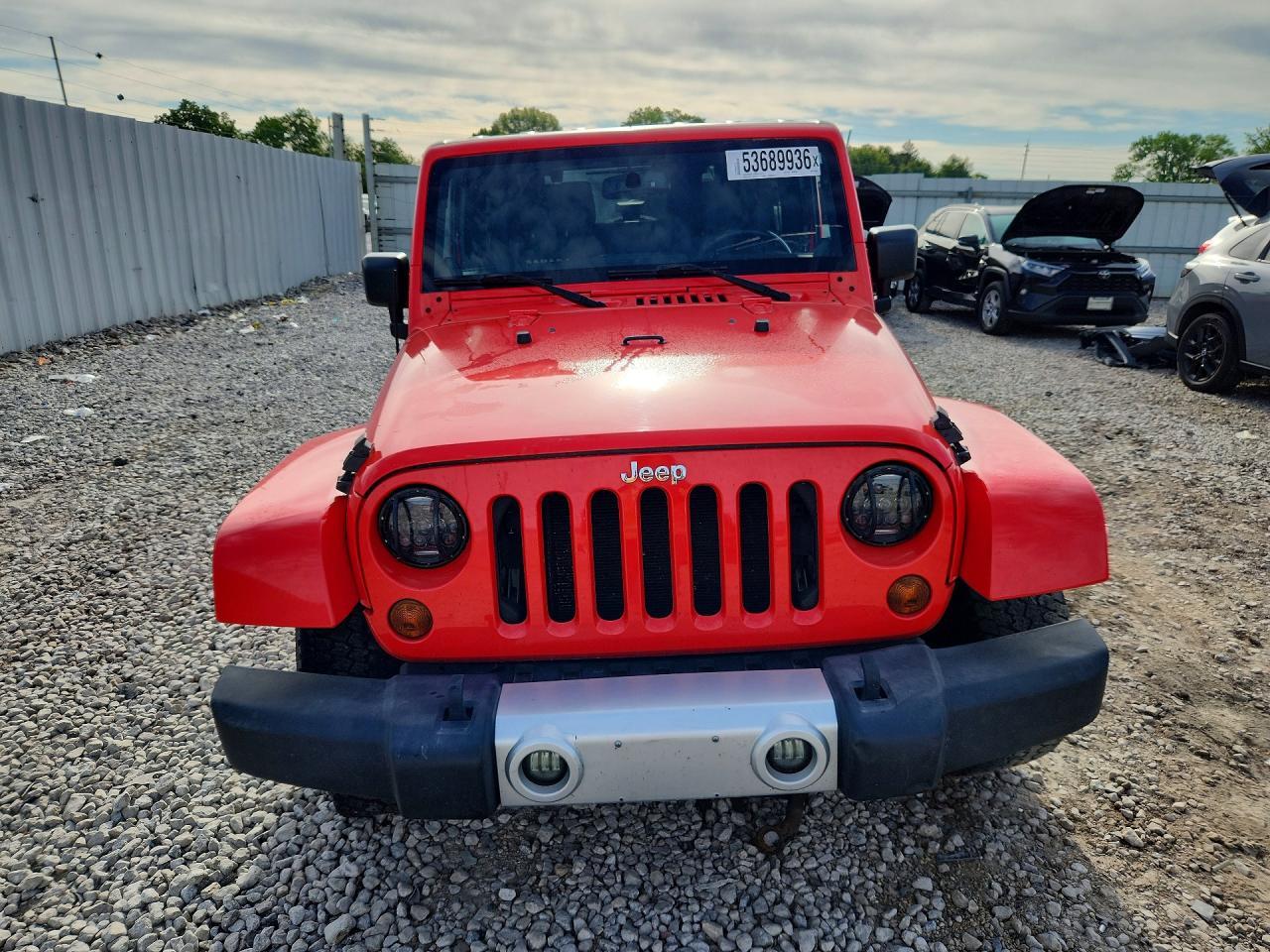 2013 Jeep Wrangler Sahara - zdjęcie 5