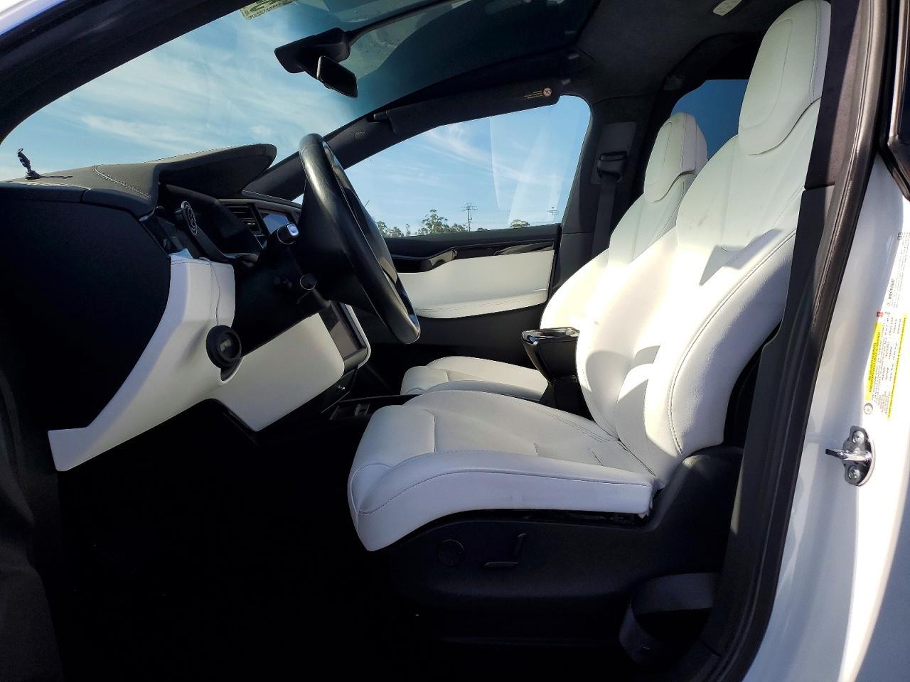 2018 Tesla Model X - zdjęcie 7