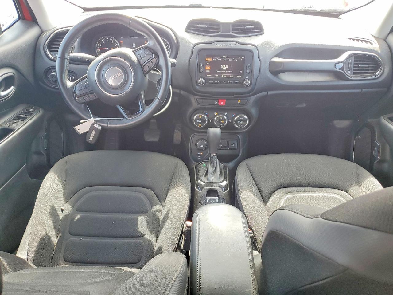 2017 Jeep Renegade Latitude - zdjęcie 8