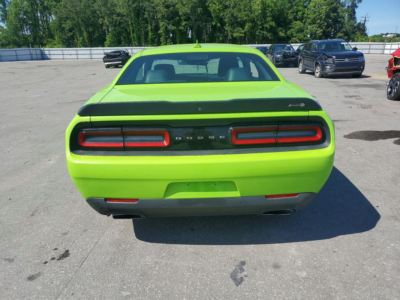 2015 Dodge Challenger R - zdjęcie 6