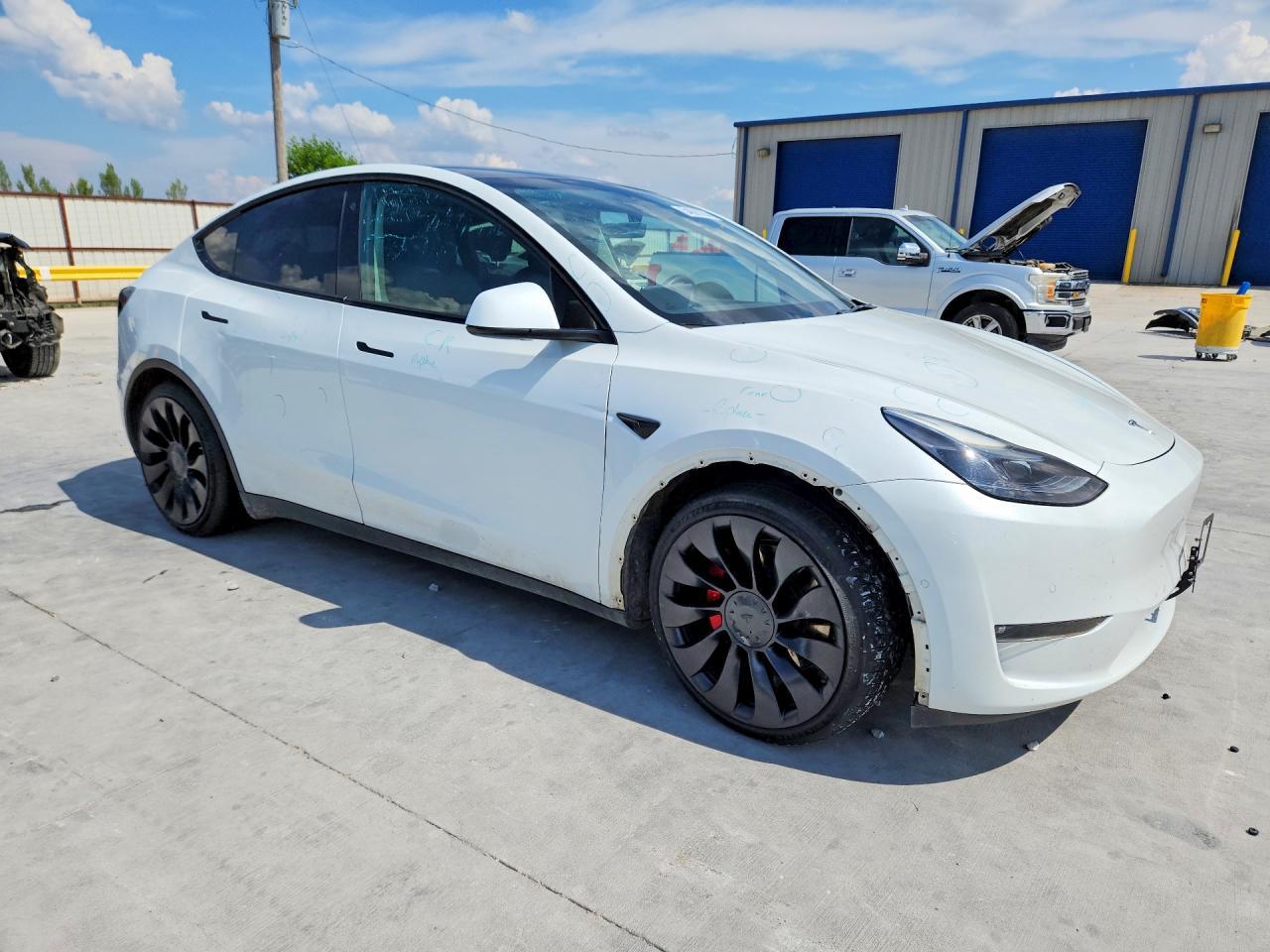 2022 Tesla Model Y - zdjęcie 4