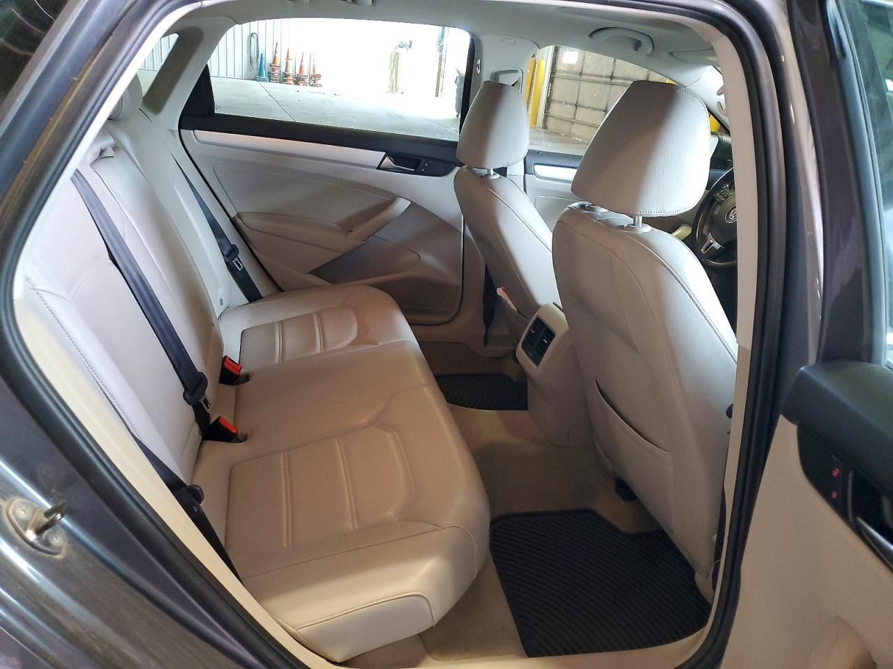 2013 Volkswagen Passat Se - zdjęcie 10
