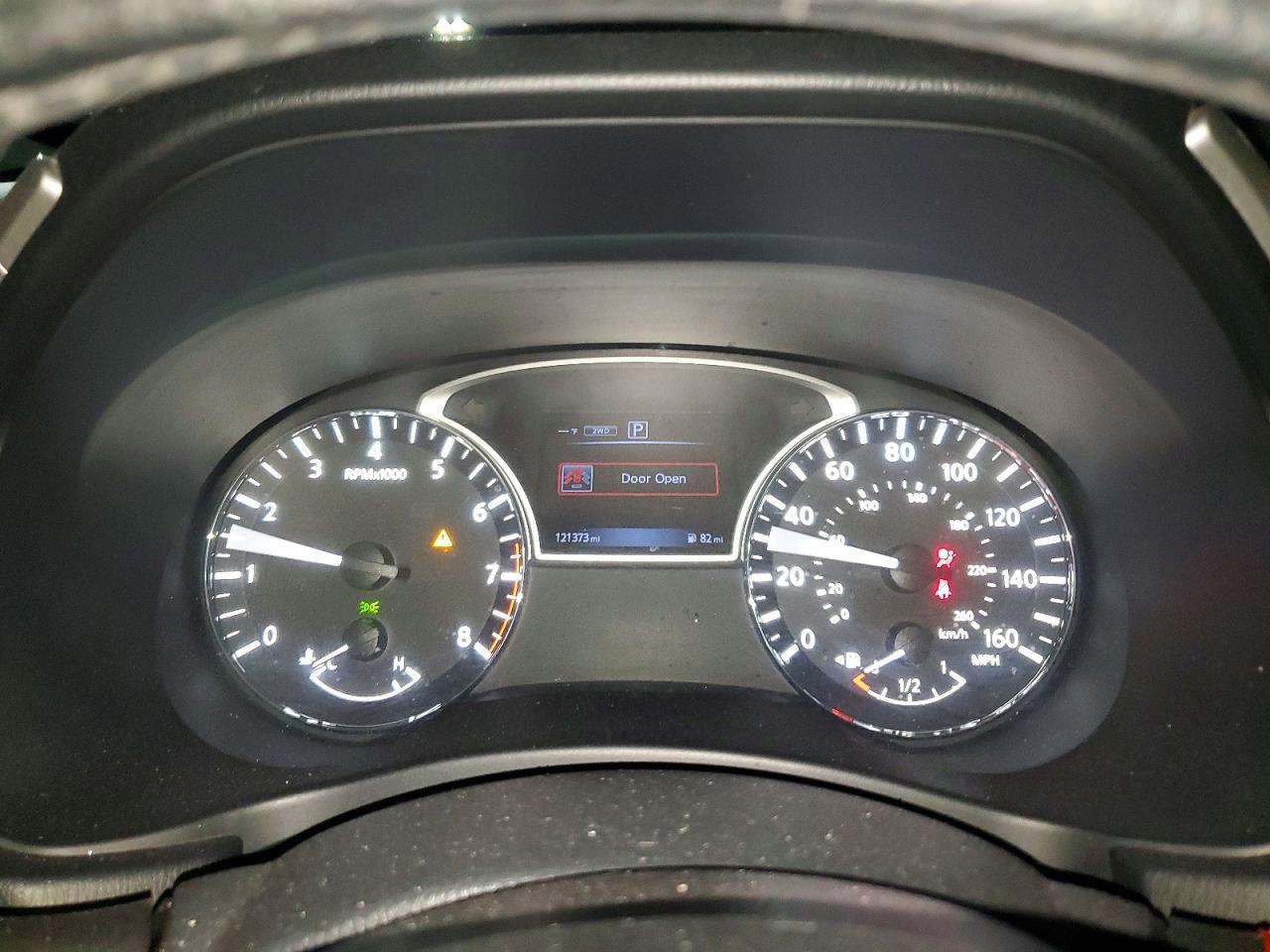 2016 Nissan Pathfinder Sv - zdjęcie 9