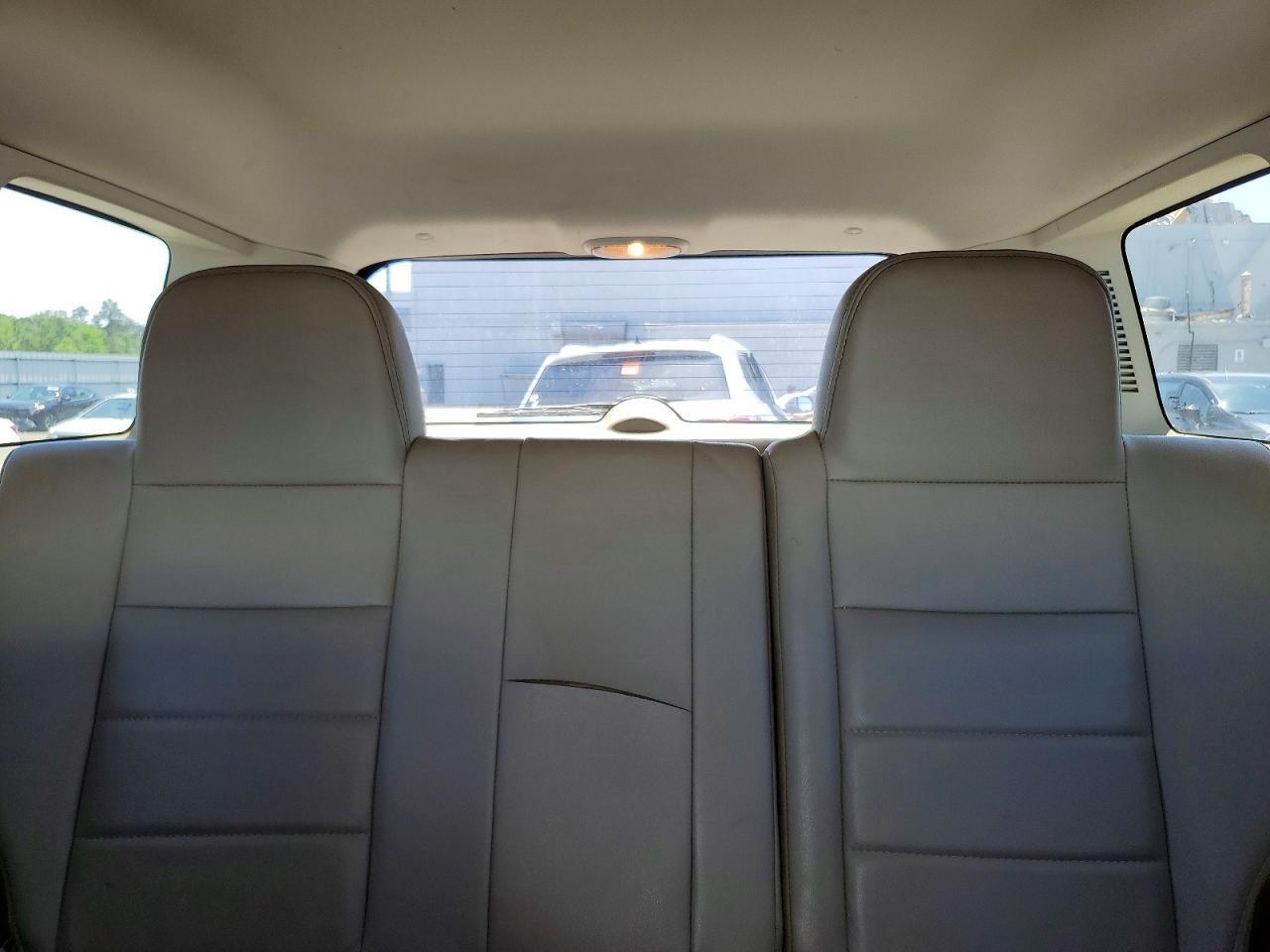 2015 Jeep Patriot Latitude - zdjęcie 10