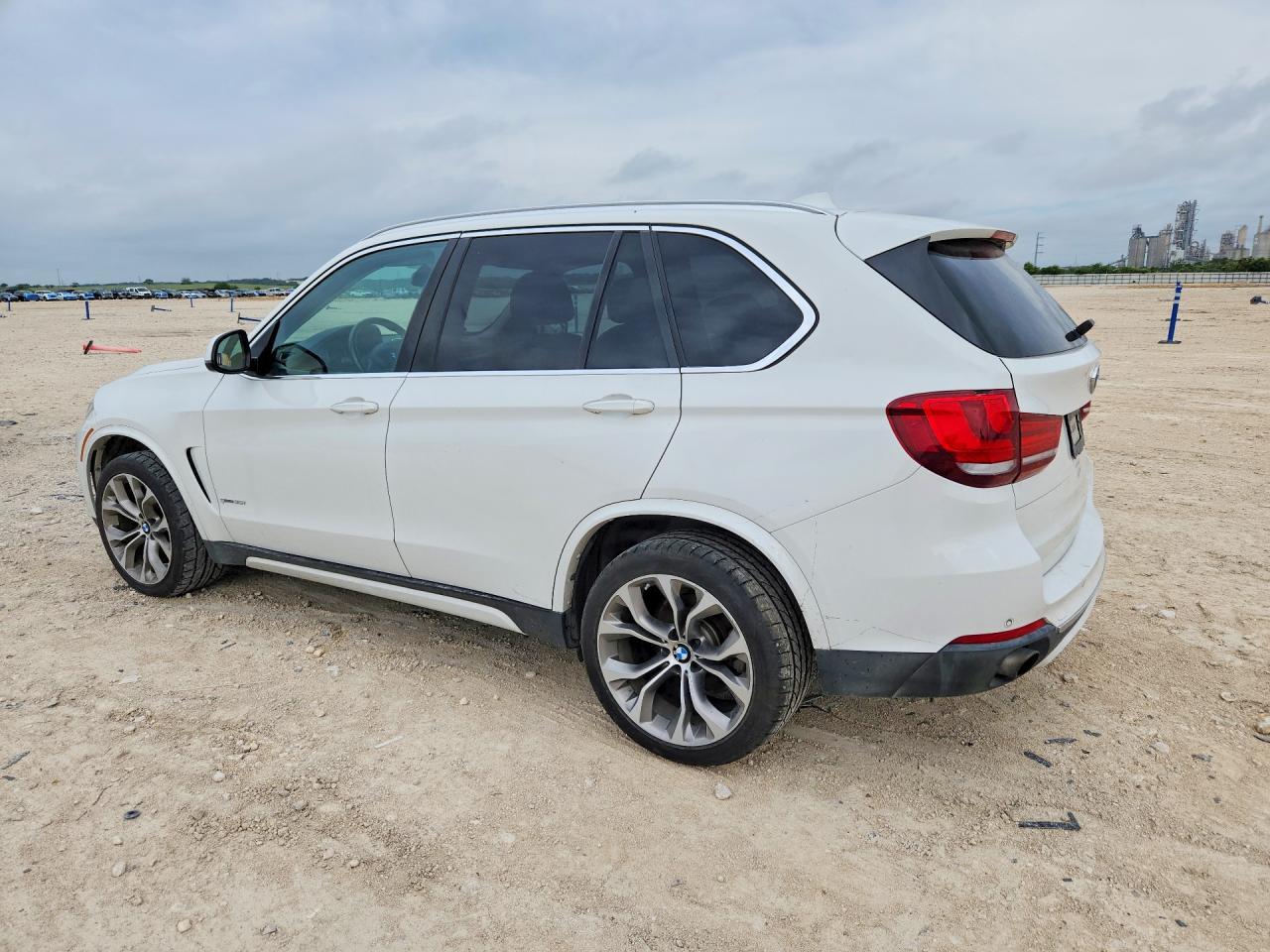 2016 BMW X5 Sdrive35I - zdjęcie 2