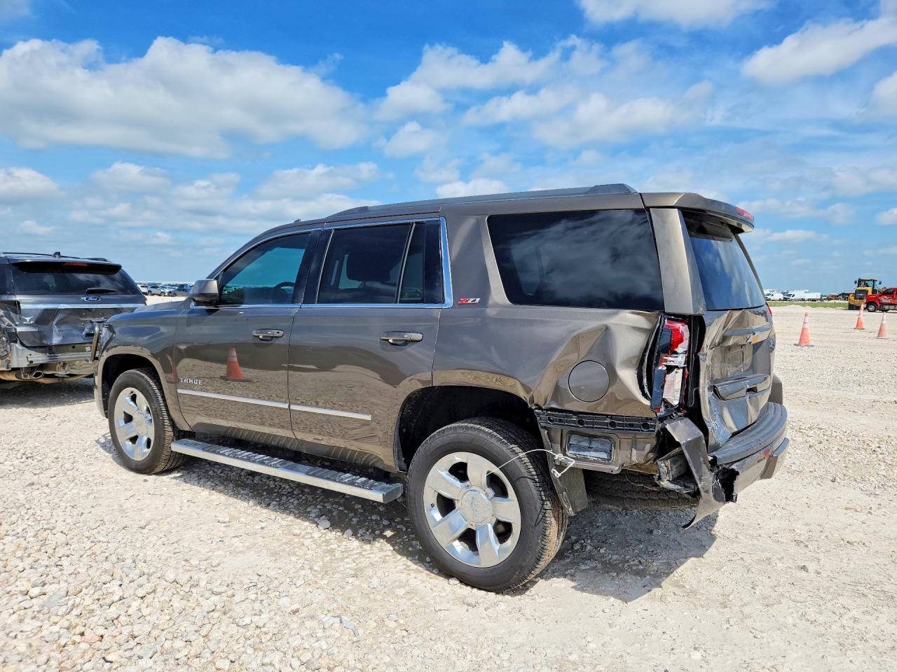 2015 Chevrolet Tahoe K1500 Lt - zdjęcie 2