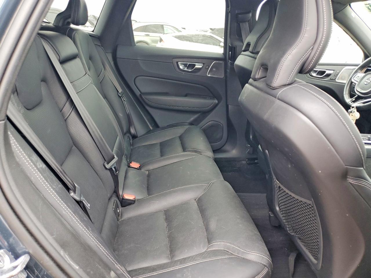 2019 Volvo Xc60 T6 Inscription - zdjęcie 10