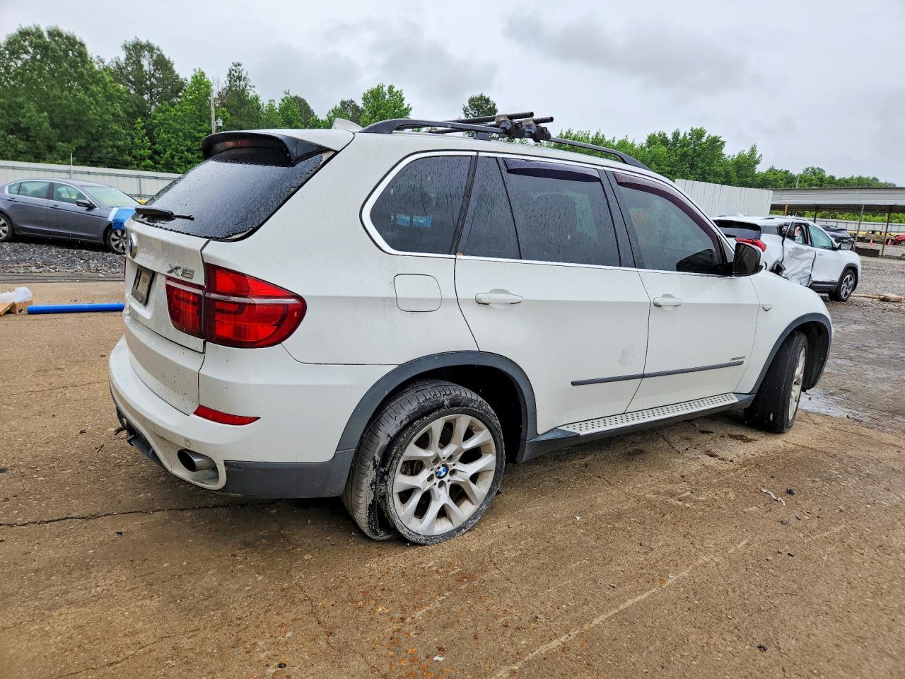 2013 BMW X5 xDrive35I - zdjęcie 3