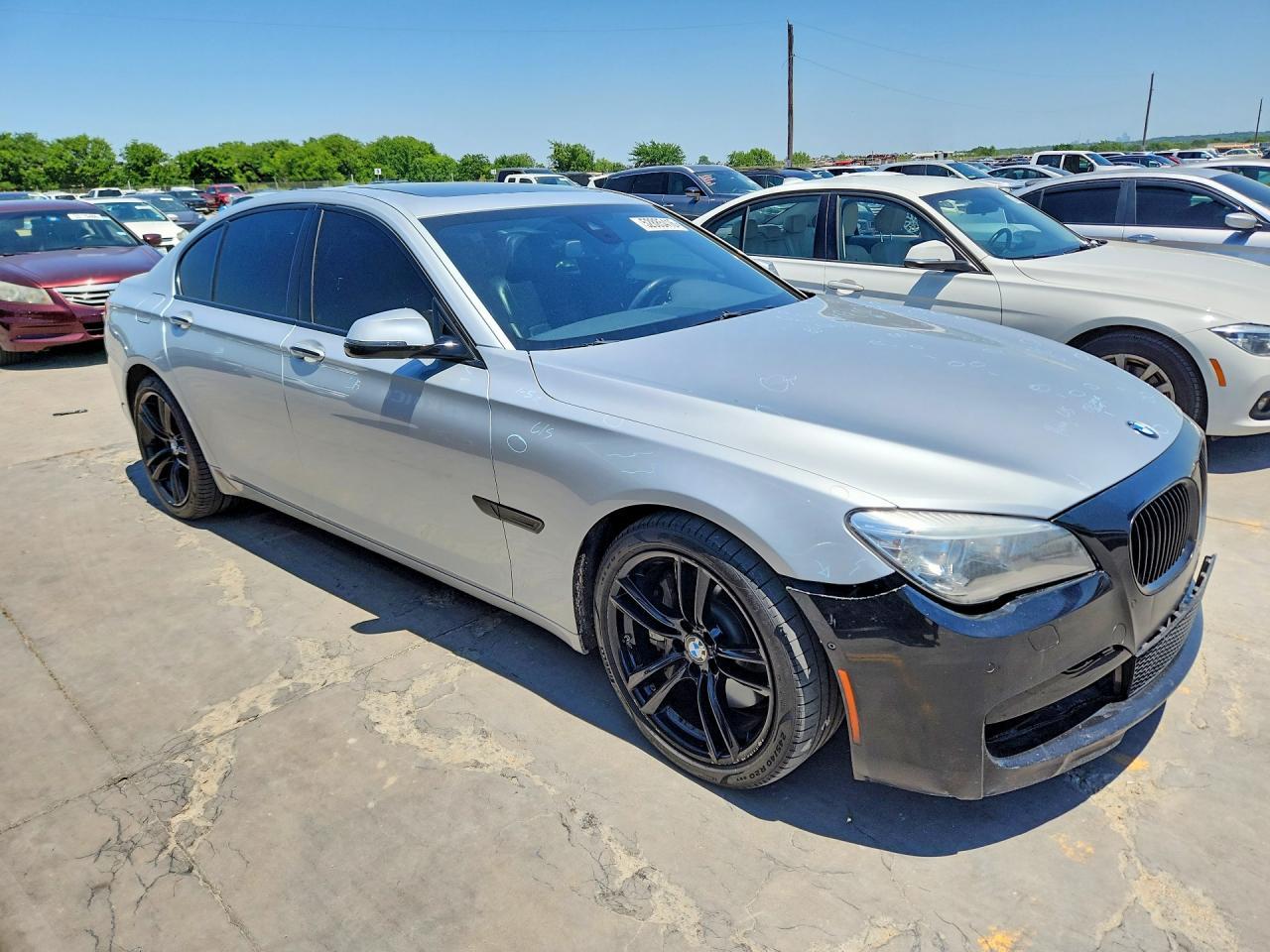 2013 BMW 750 I - zdjęcie 4