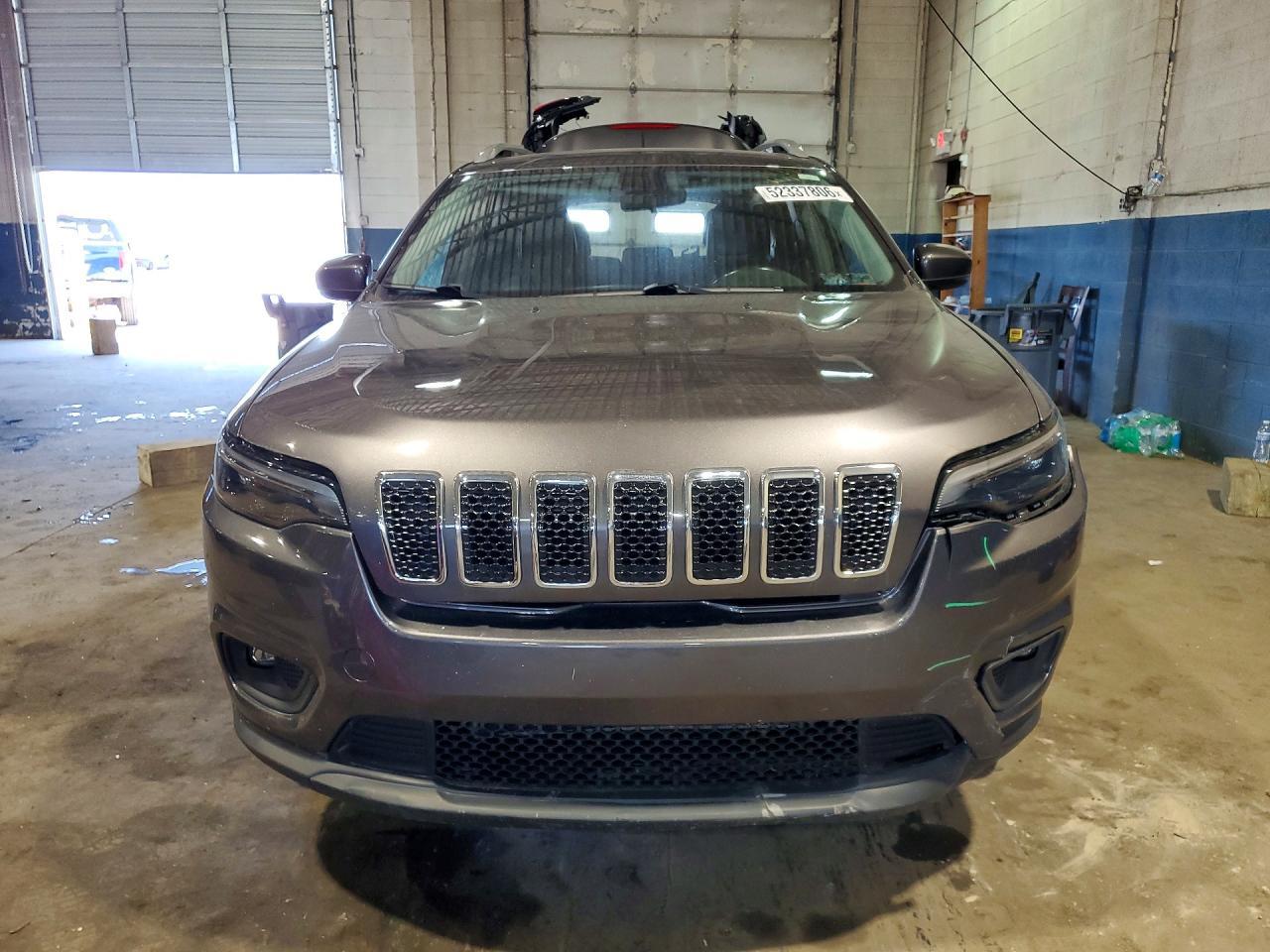 2020 Jeep Cherokee Latitude Plus - zdjęcie 5
