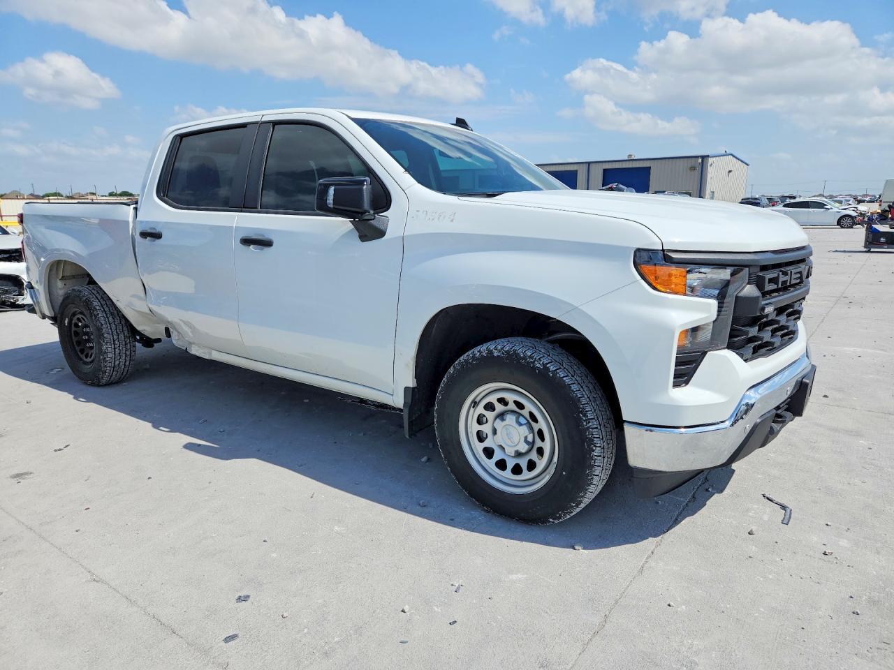 2024 Chevrolet Silverado C1500 - zdjęcie 4
