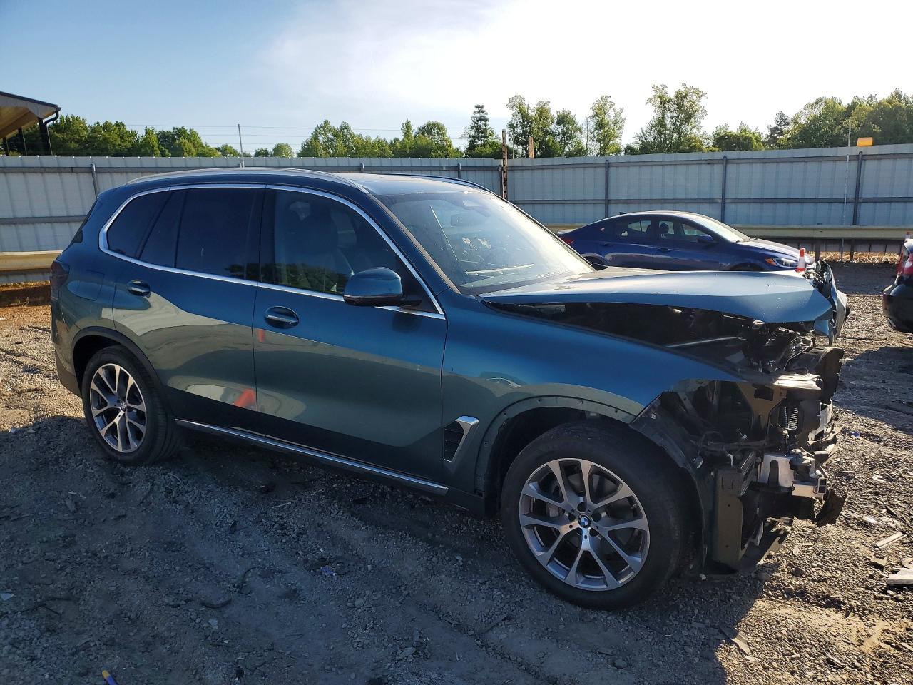 2024 BMW X5 xDrive40I - zdjęcie 4