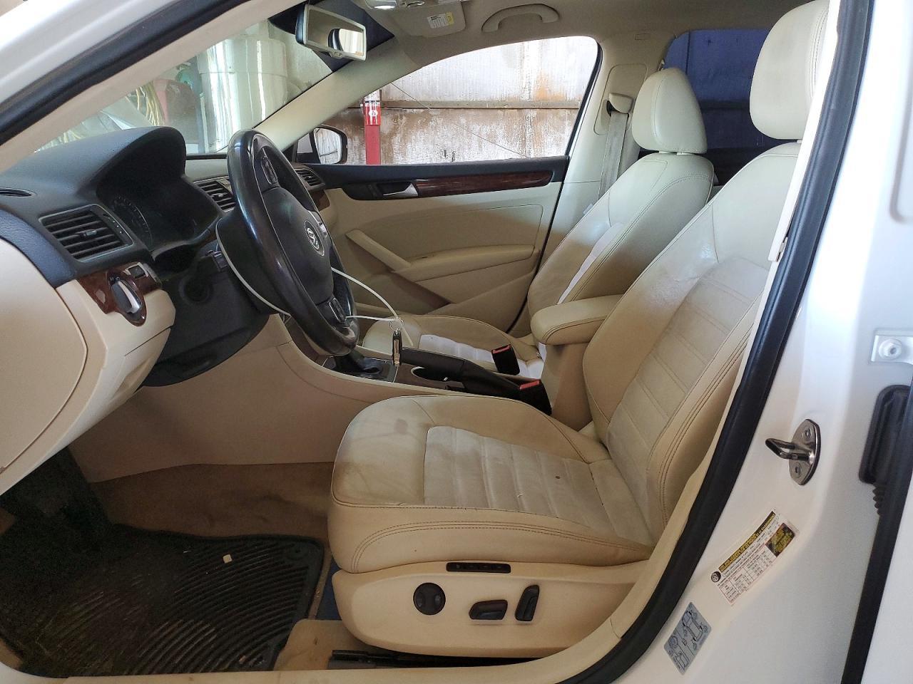 2013 Volkswagen Passat Sel - zdjęcie 7