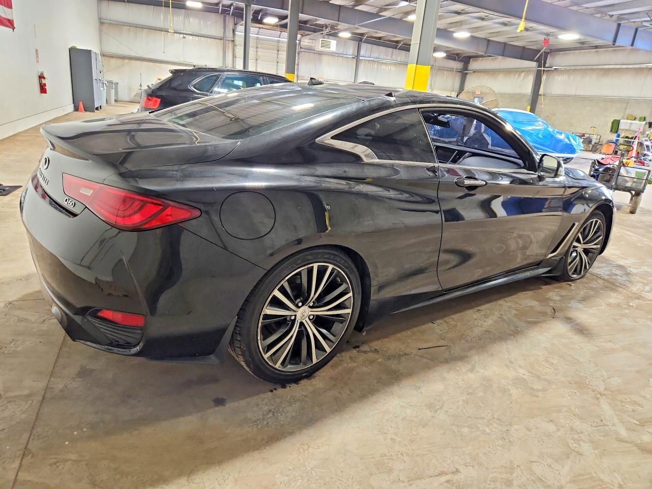 2017 Infiniti Q60 2.0T Premium - zdjęcie 3
