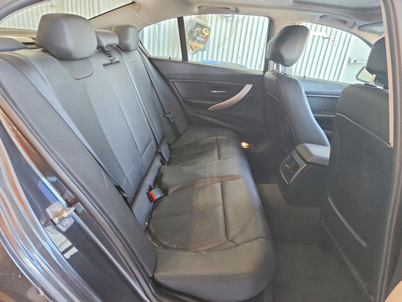 2014 BMW 320 I xDrive - zdjęcie 10