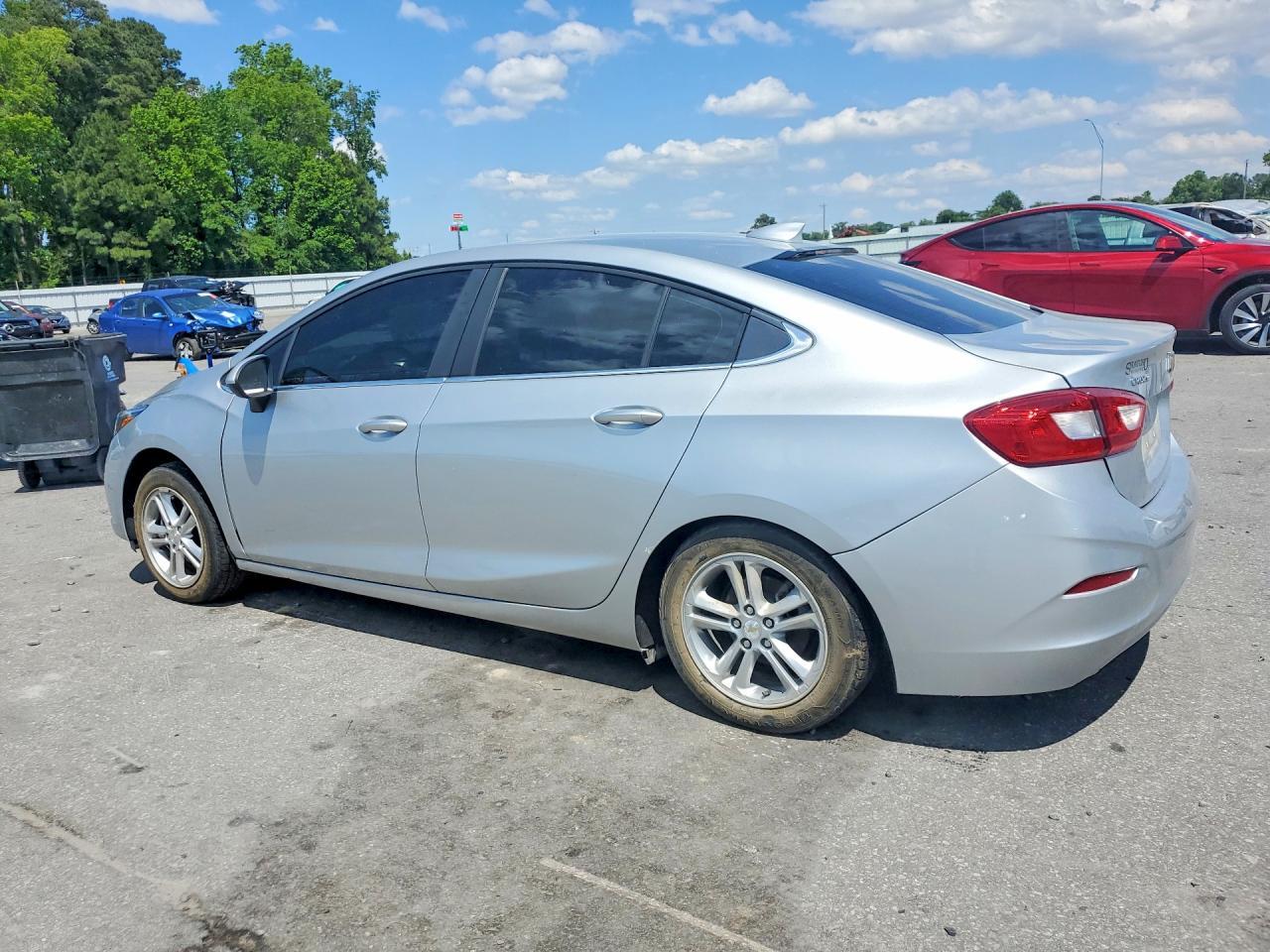 2017 Chevrolet Cruze Lt - zdjęcie 2