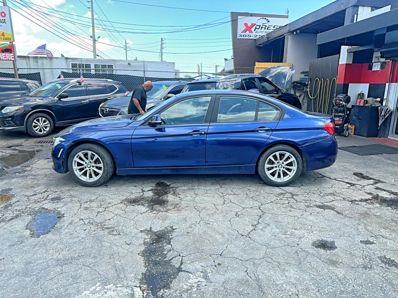 2018 BMW 320 I - zdjęcie 11