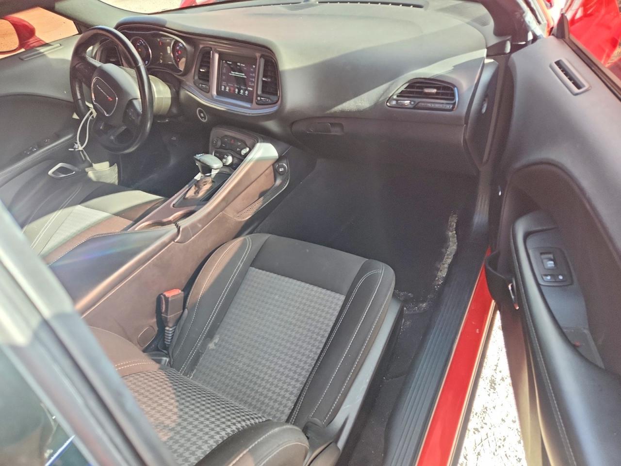 2023 Dodge Challenger Sxt - zdjęcie 8