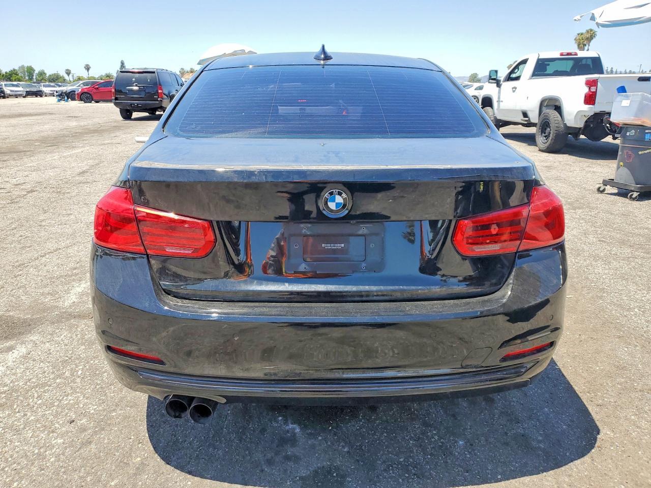 2017 BMW 330 I - zdjęcie 6