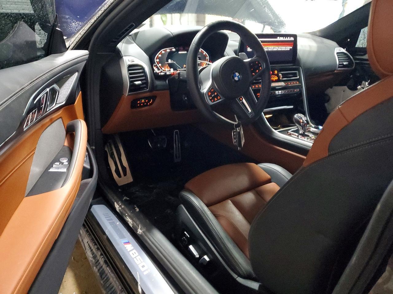 2025 BMW M850Xi - zdjęcie 8