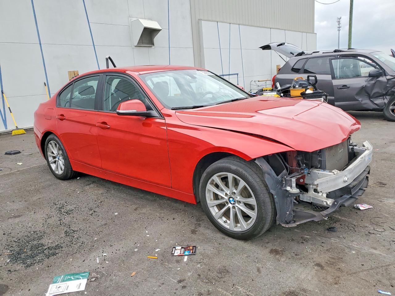 2018 BMW 320 I - zdjęcie 4