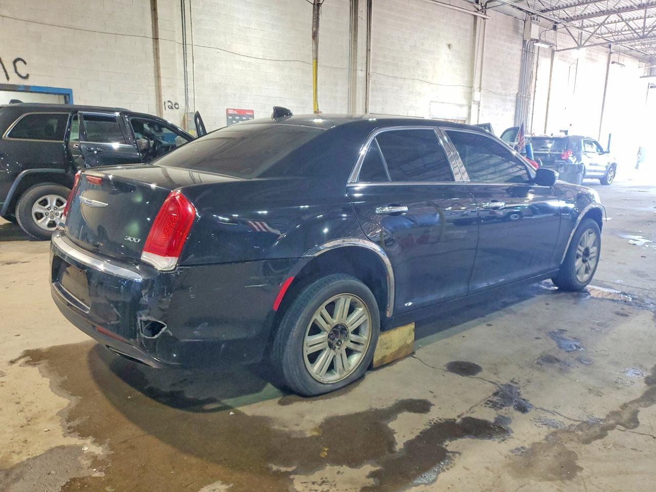 2018 Chrysler 300 Limited - zdjęcie 3