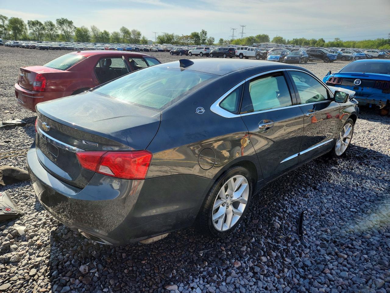 2019 Chevrolet Impala Premier - zdjęcie 3