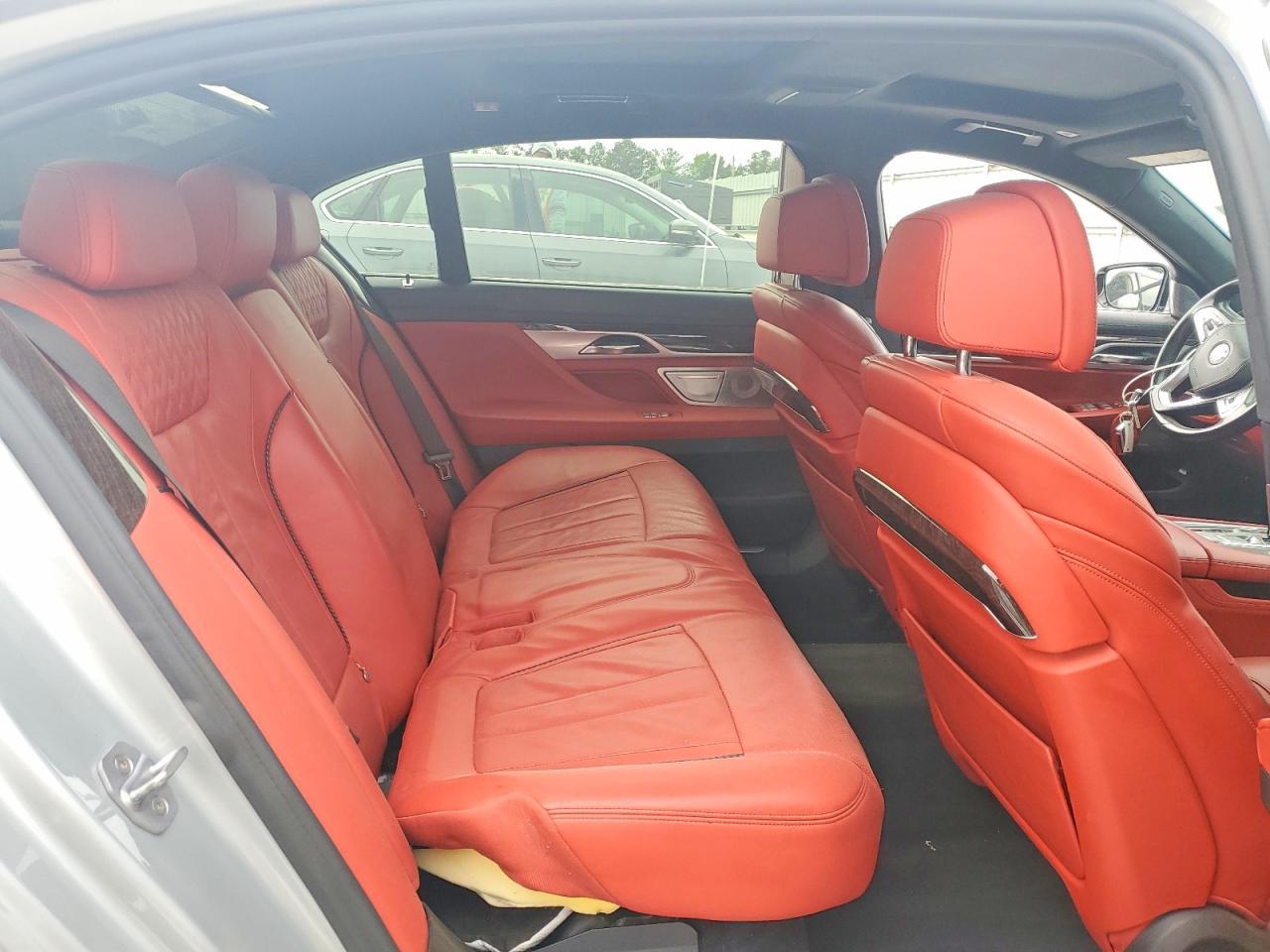 2018 BMW 740 Xe - zdjęcie 10
