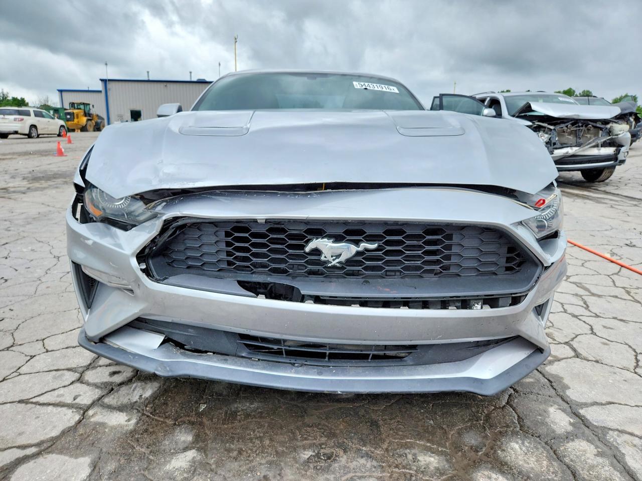 2020 Ford Mustang - zdjęcie 5