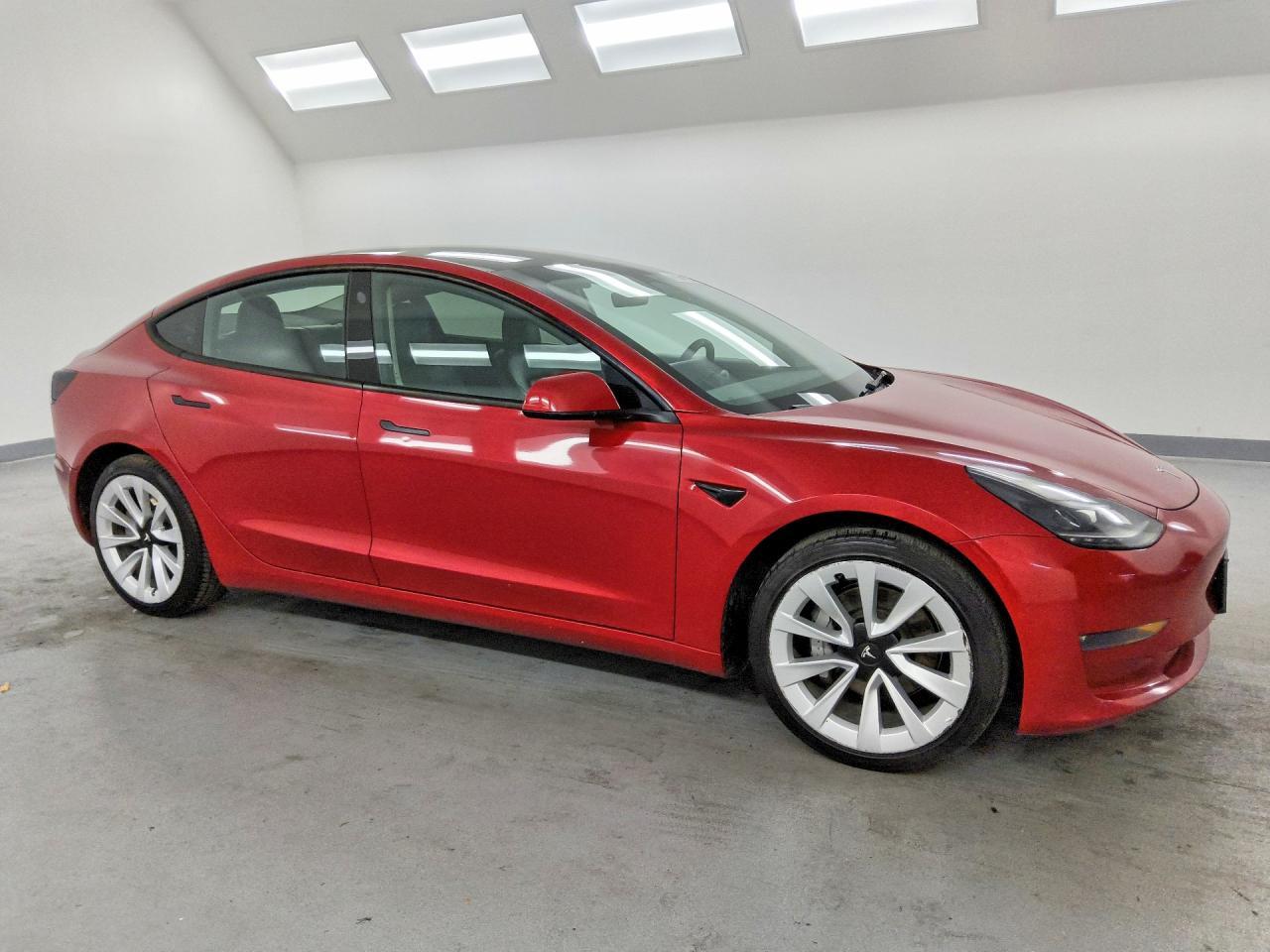 2022 Tesla Model 3 - zdjęcie 4