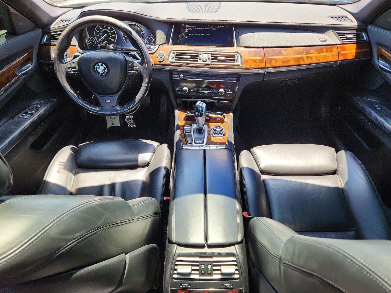 2013 BMW 750 I - zdjęcie 8