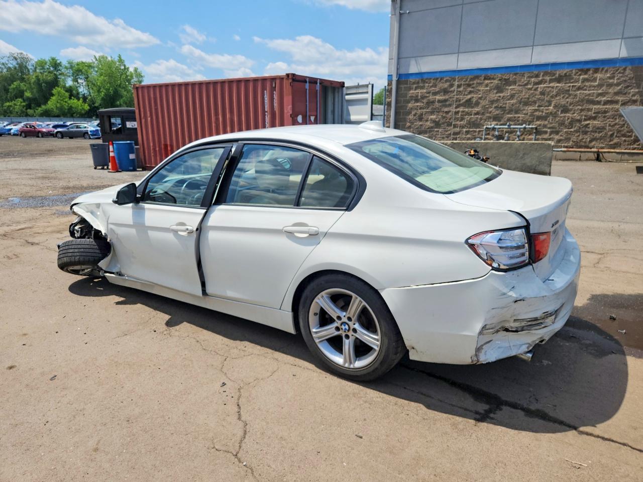 2013 BMW 320 I xDrive - zdjęcie 2