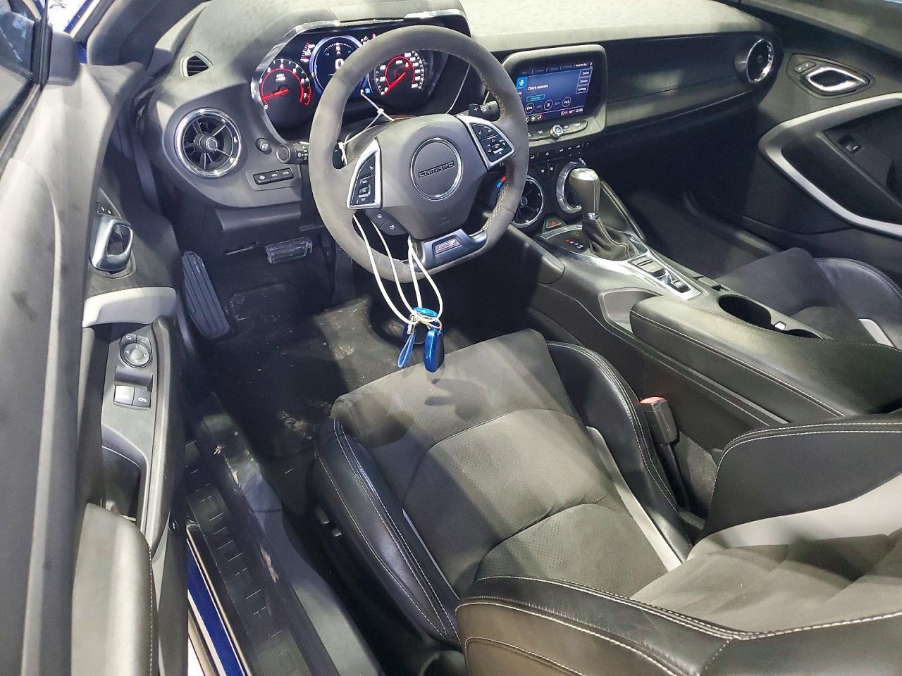 2021 Chevrolet Camaro - zdjęcie 8