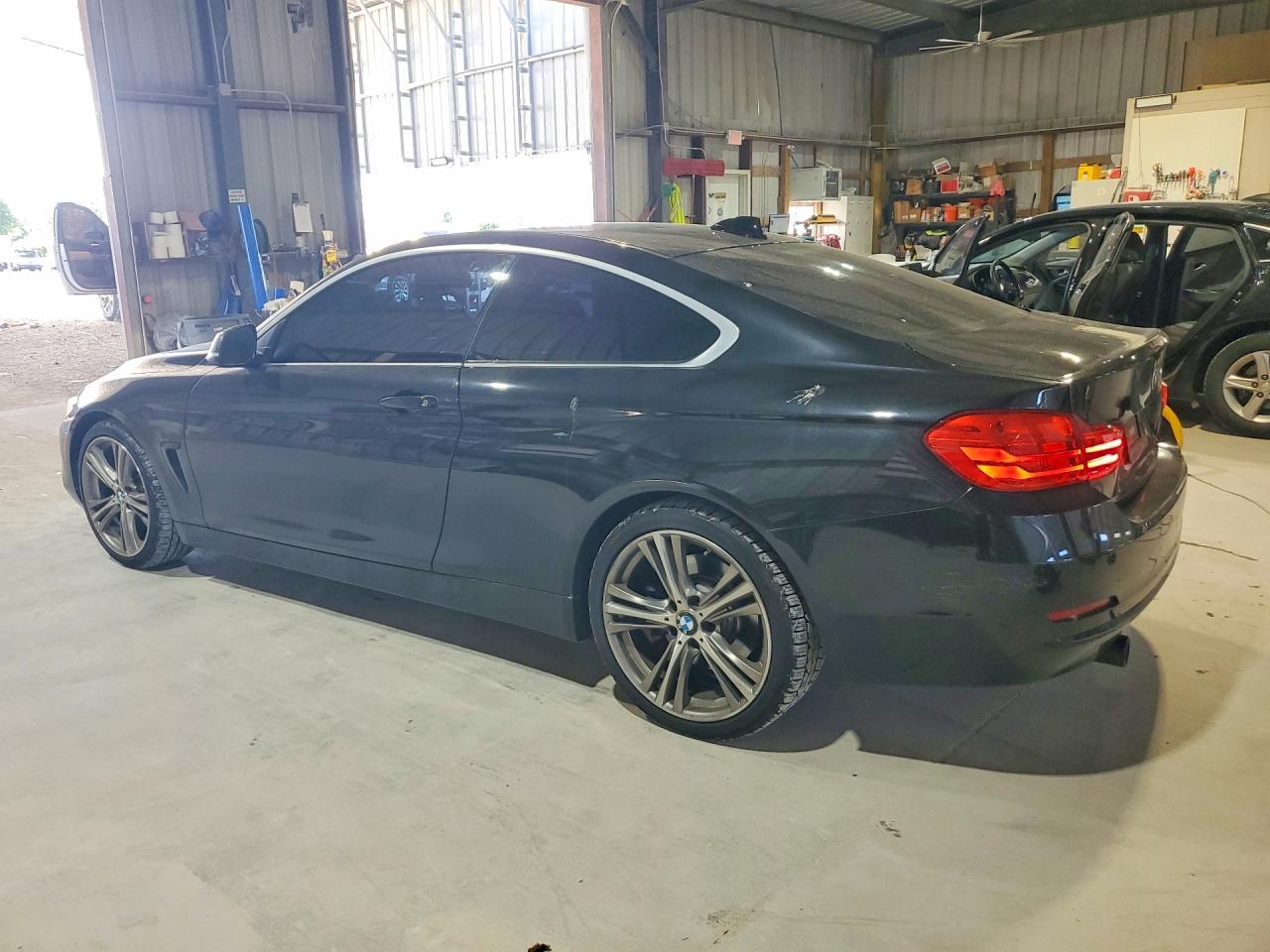 2017 BMW 440I - zdjęcie 2