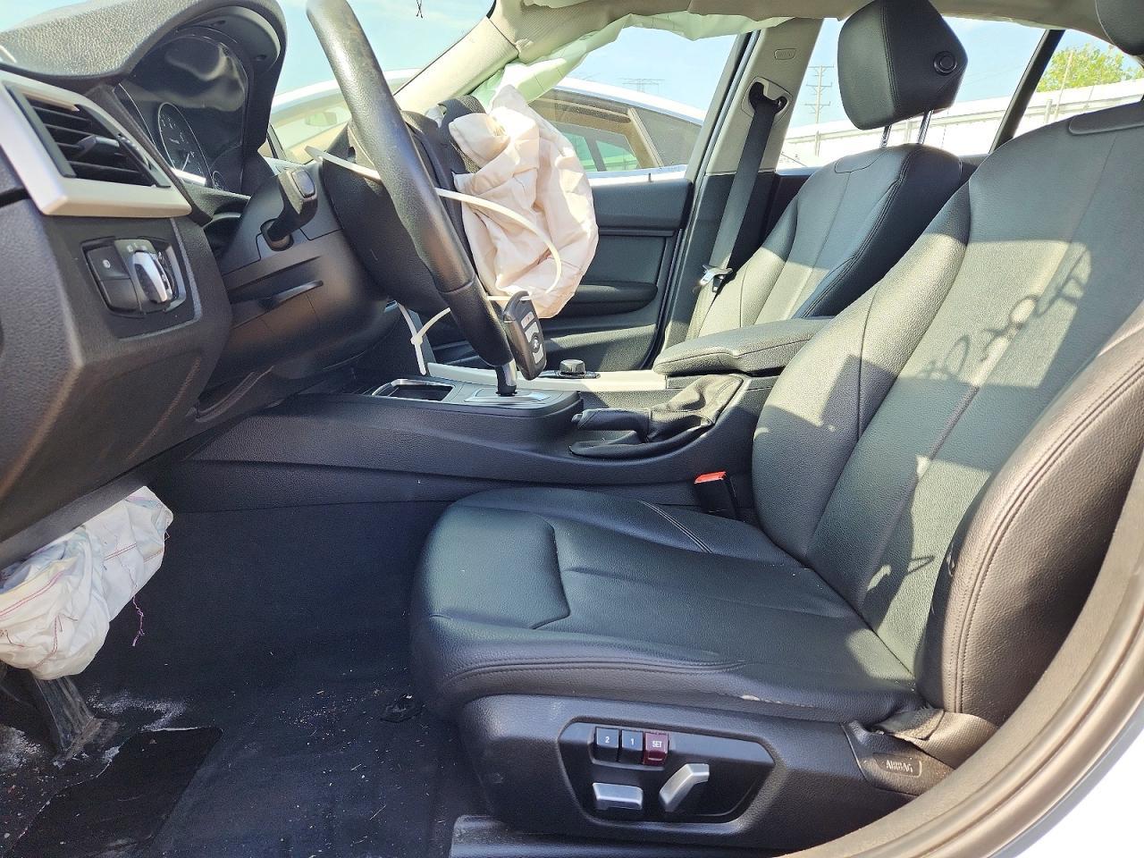 2016 BMW 320 Xi - zdjęcie 7