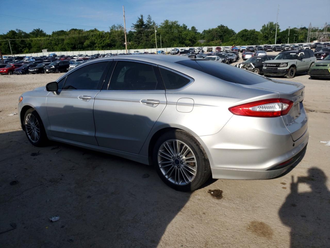 2013 Ford Fusion Se - zdjęcie 2